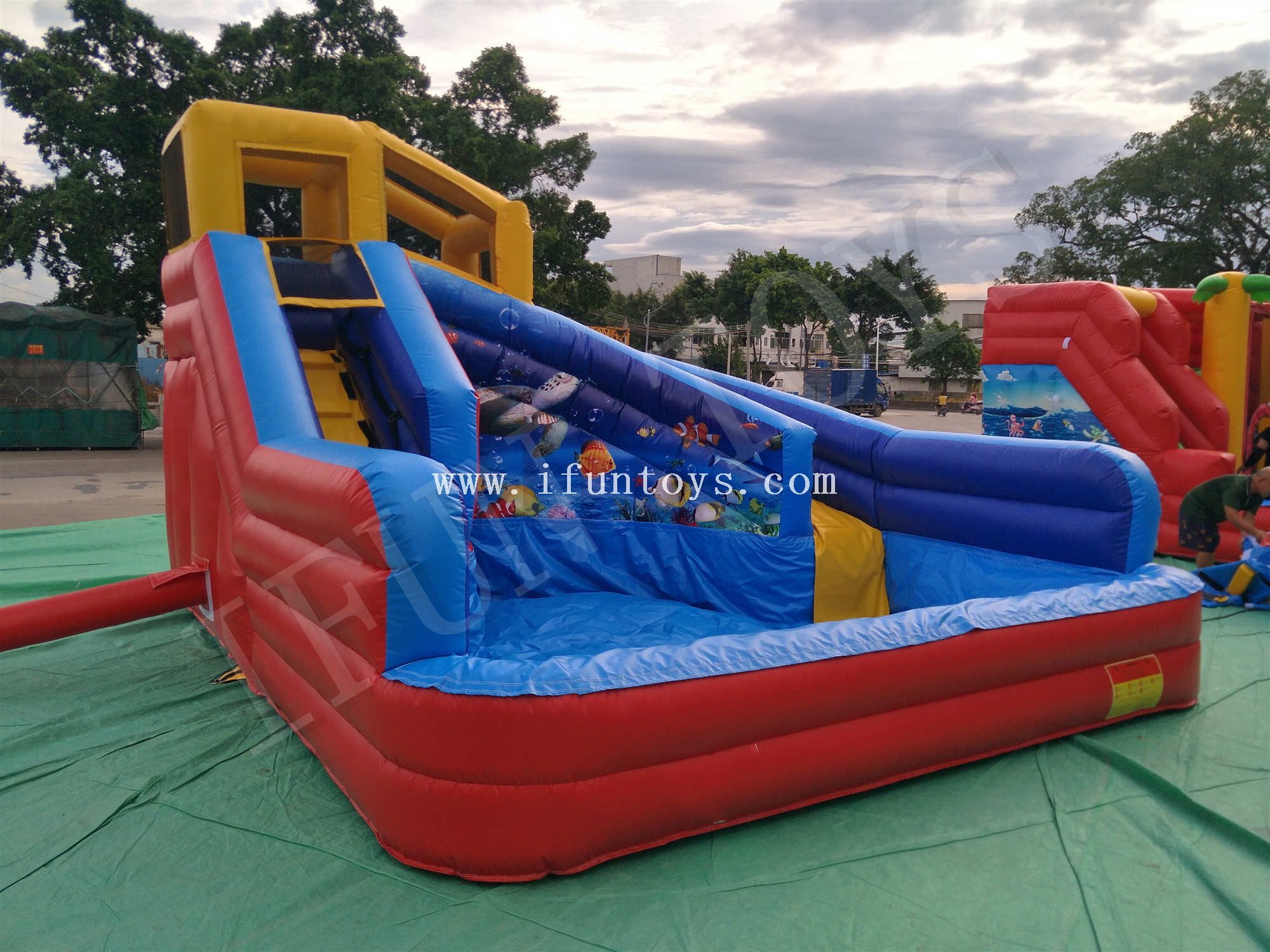 Inflatable Backyard Water Park / Water Slide Combo with Air Blower for Kids