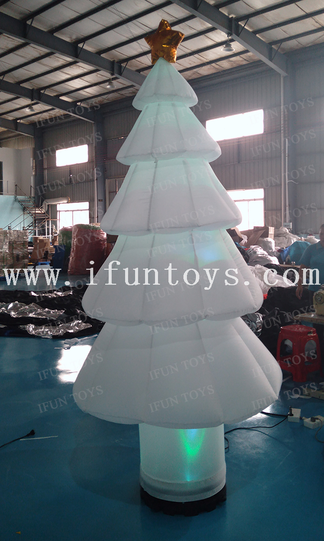 Inflatable LED Lighting Color Change Giant Christmas Tree with Air Blower for Outdoor Decoration