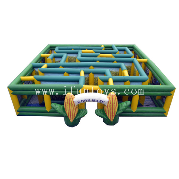 Giant Inflatable corn maze / cornfield / farm maze obstacles for party rental