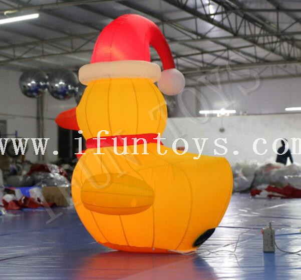 LED Light Inflatable Yellow Duck with Christmas Hat for Christmas Decoration
