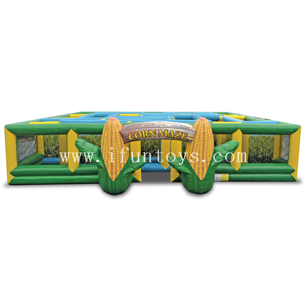 Giant Inflatable corn maze / cornfield / farm maze obstacles for party rental