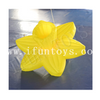 Inflatable Hanging Narcissus Flower with LED Light / Yellow Daffodil Flower Ceiling Decoration for Event