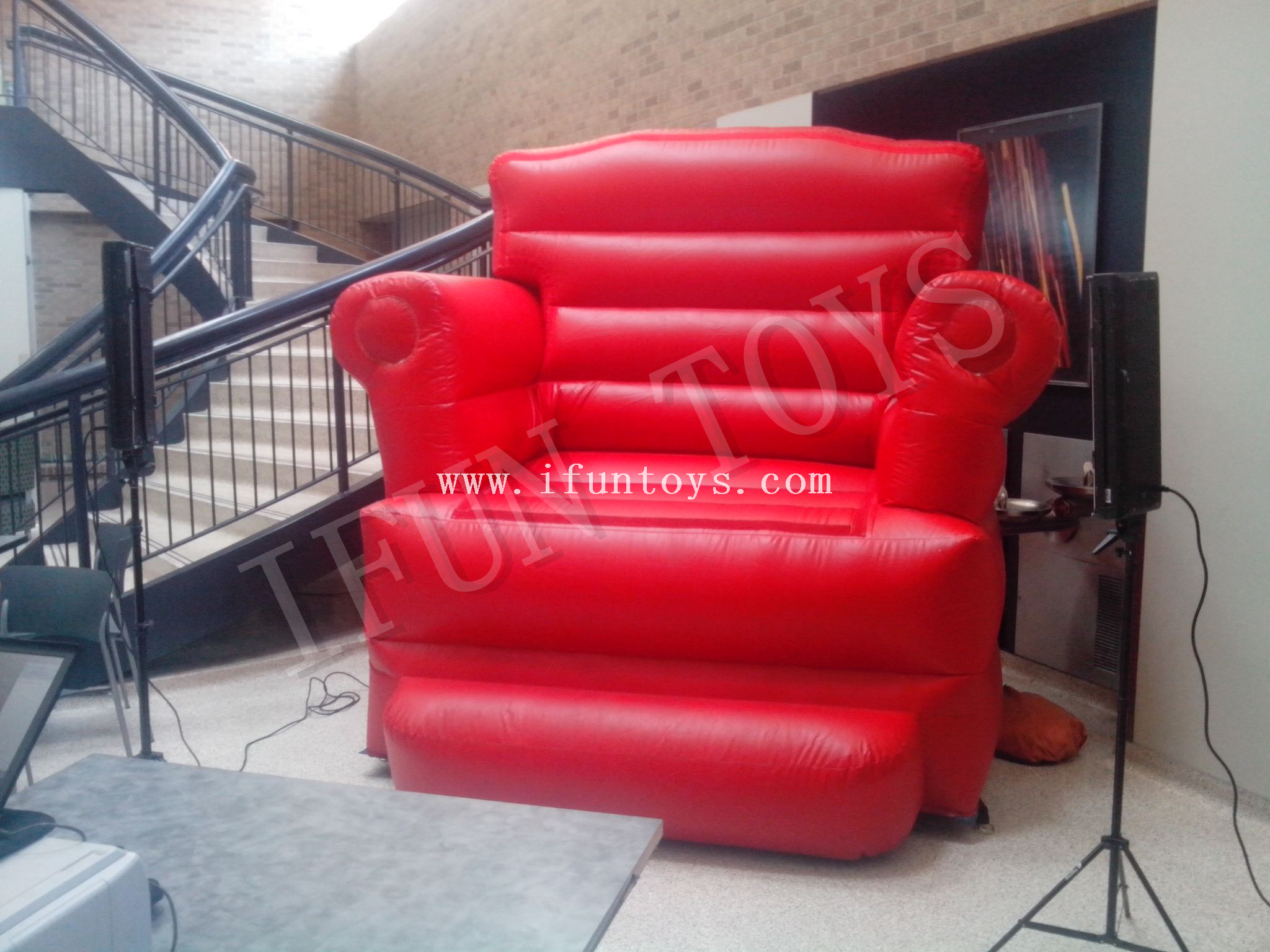 Giant Inflatable Red Sofa Chair / Inflatable King Chair / King Throne